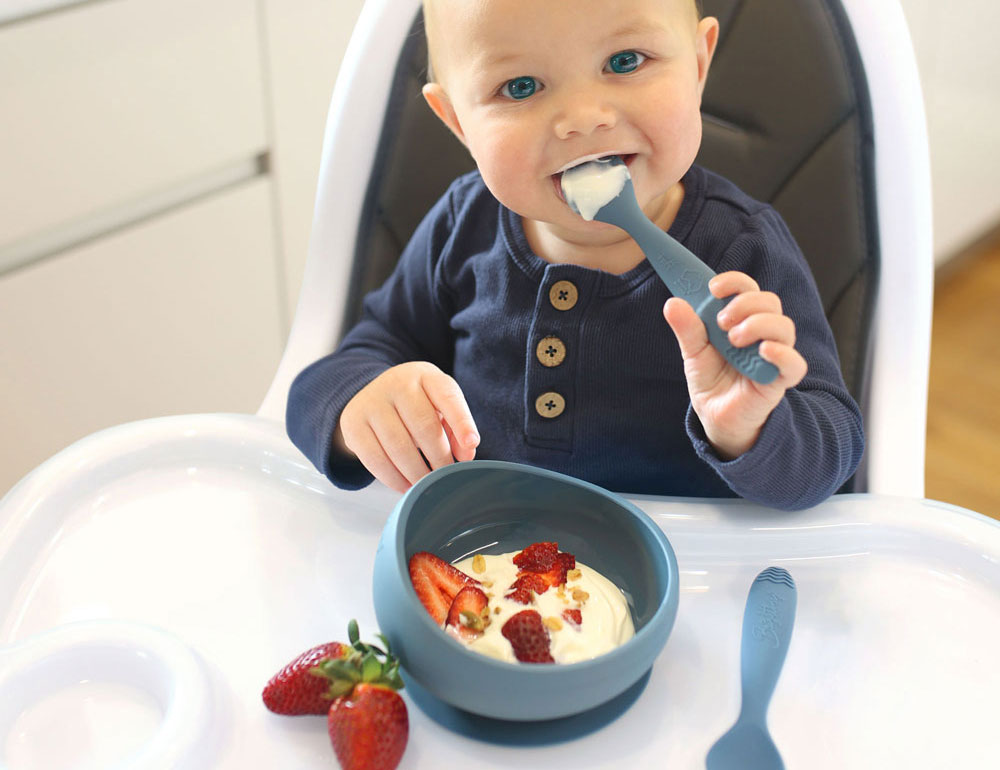 BAby bow eating yogurt brom silicone suction bowl with baby spoon in navy blue blueberry colour